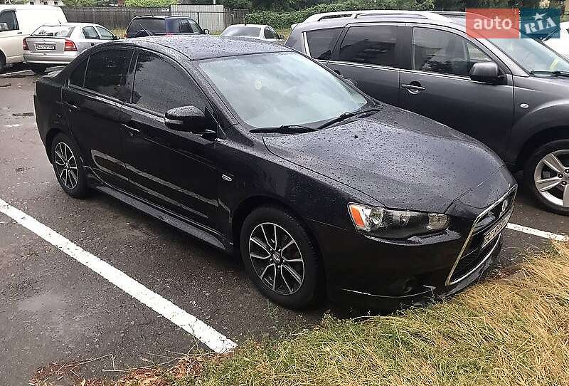 Седан Mitsubishi Lancer 2015 в Івано-Франківську
