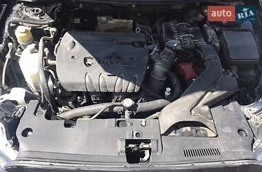 Седан Mitsubishi Lancer 2015 в Івано-Франківську