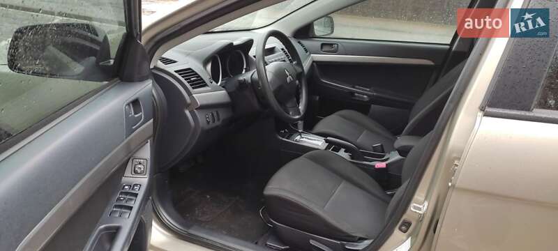 Седан Mitsubishi Lancer 2008 в Києві