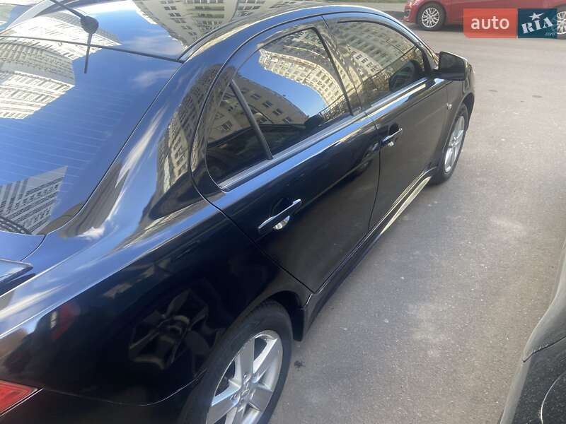 Седан Mitsubishi Lancer 2008 в Одессе