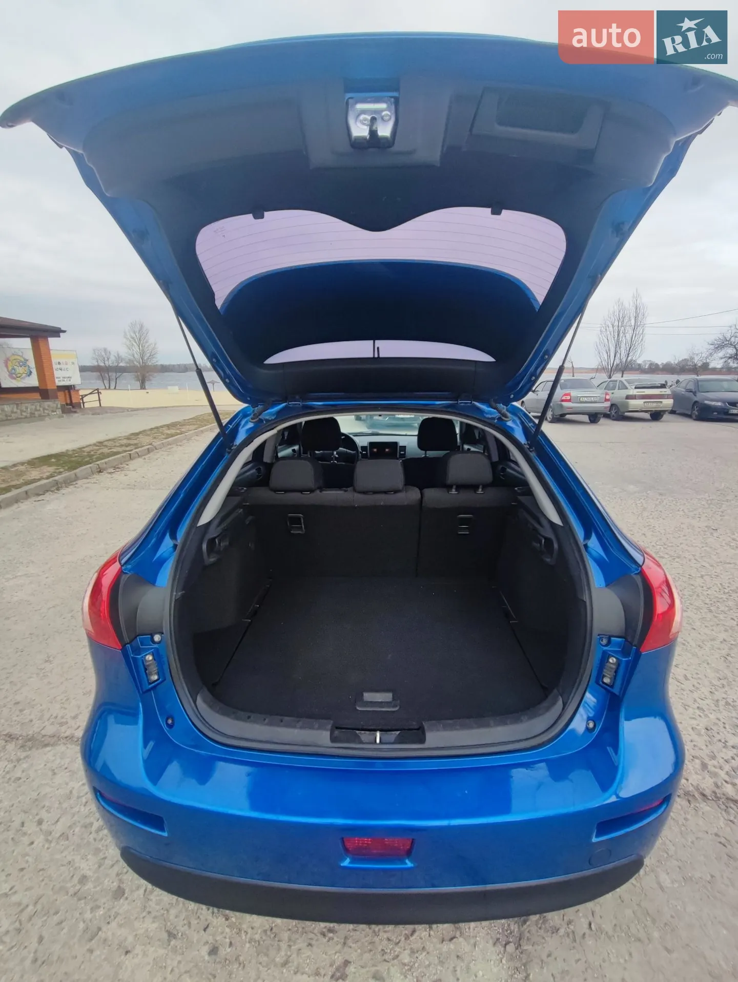 2010 Mitsubishi Lancer - мініатюра 12