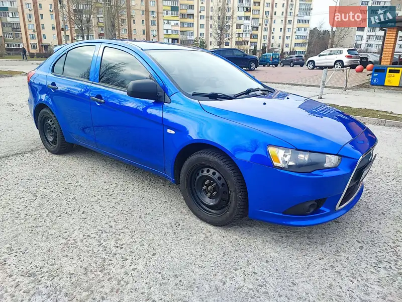 Mitsubishi Lancer
