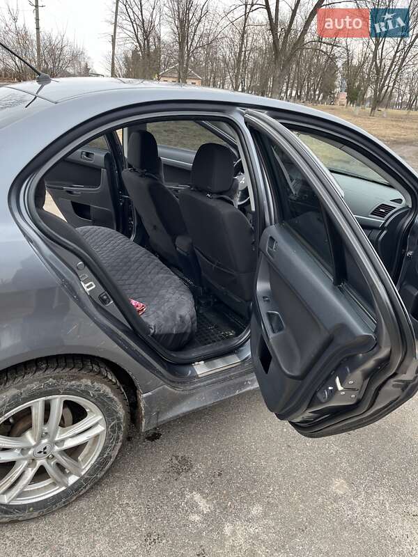Седан Mitsubishi Lancer 2011 в Харькове
