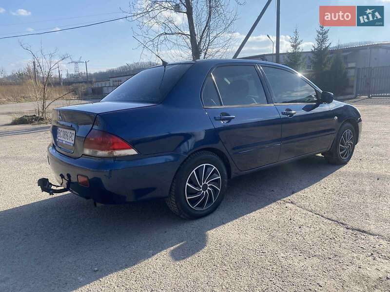 Седан Mitsubishi Lancer 2004 в Львове фото 4 Седан Mitsubishi Lancer 2004 в Львове