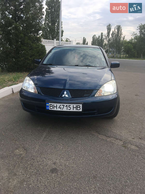 Седан Mitsubishi Lancer 2006 в Измаиле