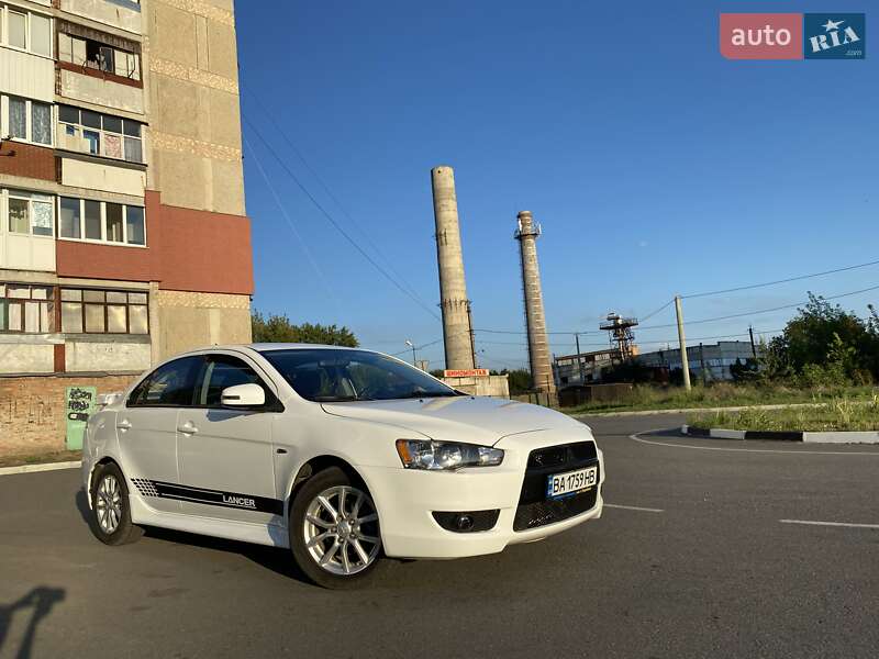 Седан Mitsubishi Lancer 2015 в Александрие