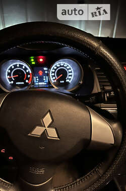 Седан Mitsubishi Lancer 2012 в Кривом Роге