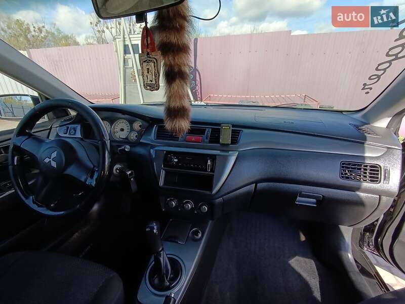 Седан Mitsubishi Lancer 2006 в Новом Роздоле