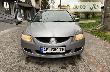 Седан Mitsubishi Lancer 2005 в Волочиске