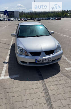 Седан Mitsubishi Lancer 2006 в Киеве