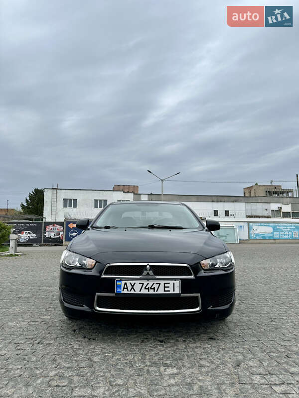 Седан Mitsubishi Lancer 2012 в Полтаве