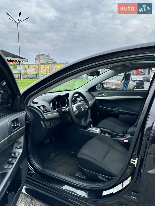 Седан Mitsubishi Lancer 2012 в Полтаве