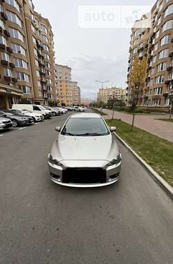 Mitsubishi Lancer 2012