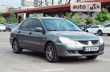 Седан Mitsubishi Lancer 2004 в Києві