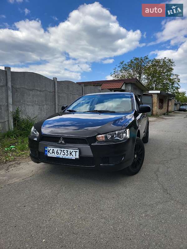 Mitsubishi Lancer 2011