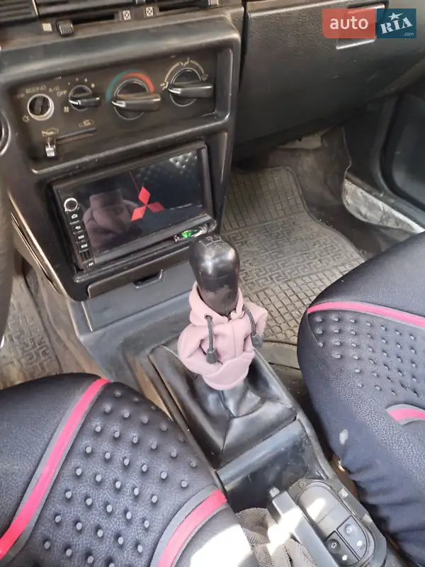 Mitsubishi Lancer 1990