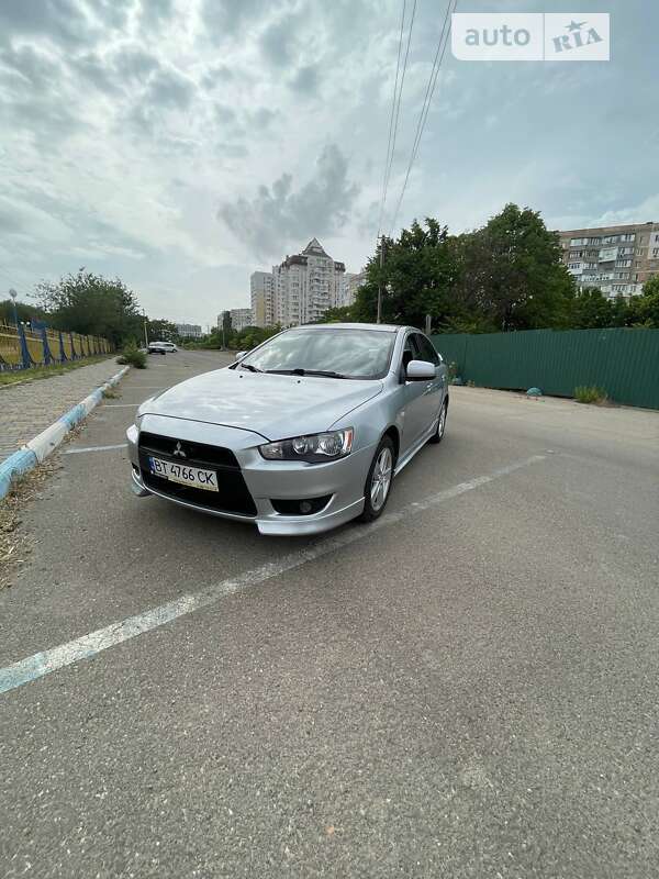 Седан Mitsubishi Lancer 2007 в Южном
