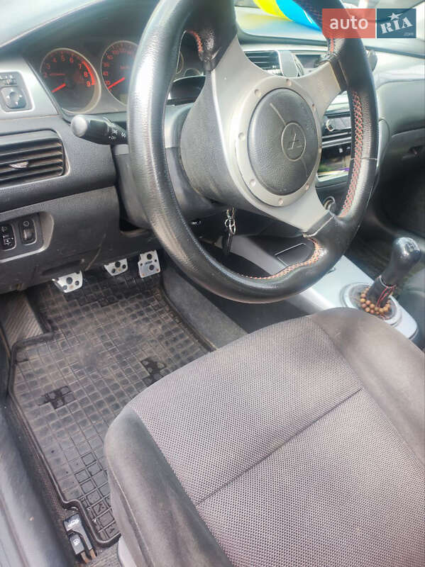 Седан Mitsubishi Lancer 2006 в Кам'янському