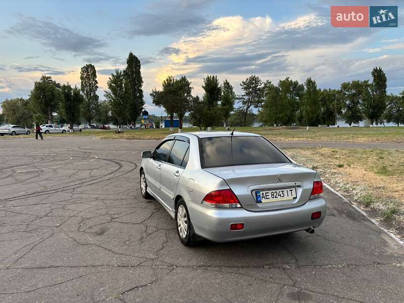 Седан Mitsubishi Lancer 2006 в Каменском фото 4 Седан Mitsubishi Lancer 2006 в Каменском