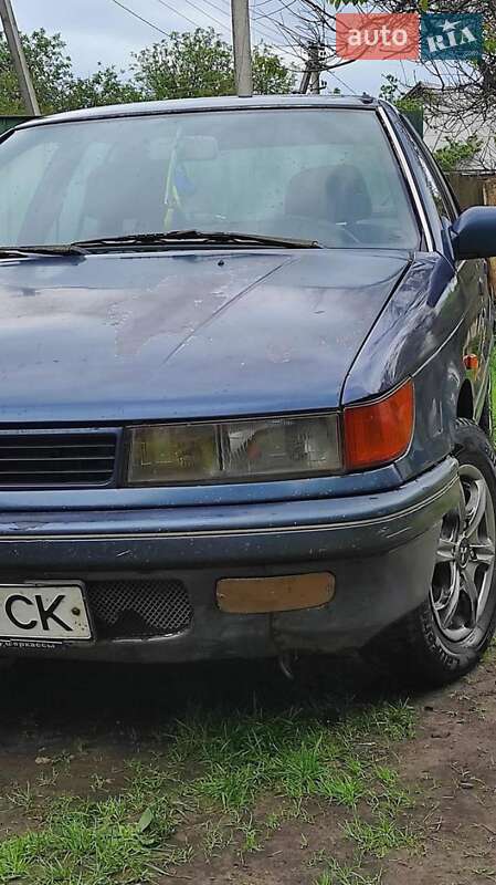 Седан Mitsubishi Lancer 1991 в Черкассах