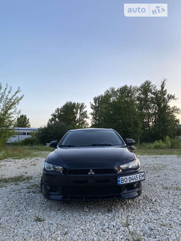 Седан Mitsubishi Lancer 2010 в Тернополі