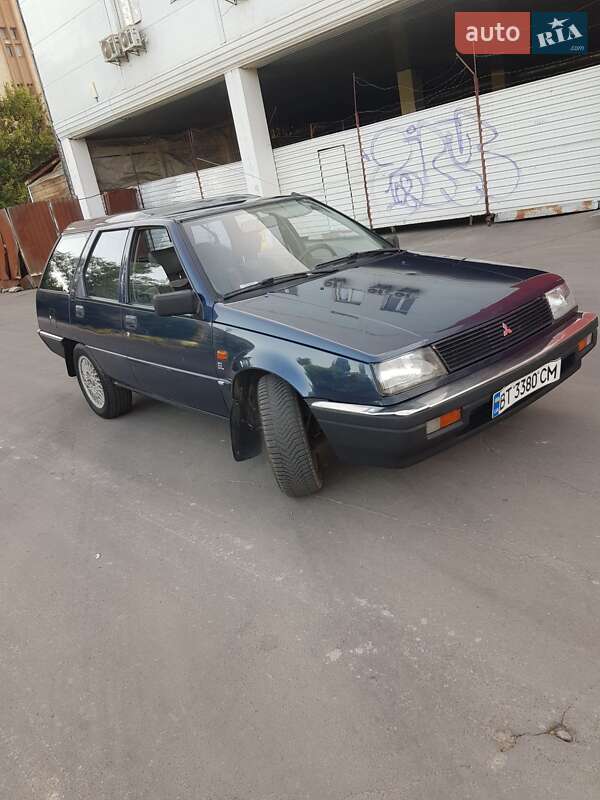 Универсал Mitsubishi Lancer 1987 в Херсоне