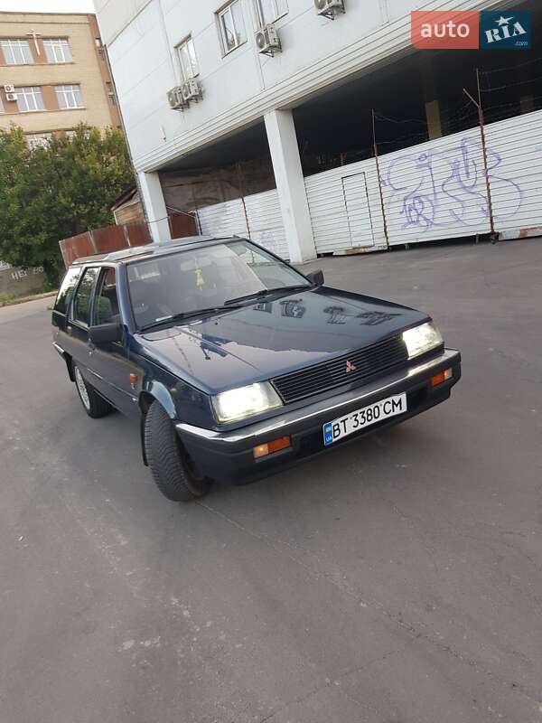 Универсал Mitsubishi Lancer 1987 в Херсоне