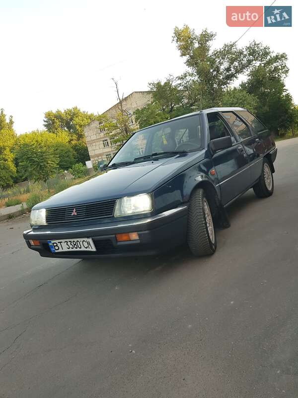 Универсал Mitsubishi Lancer 1987 в Херсоне