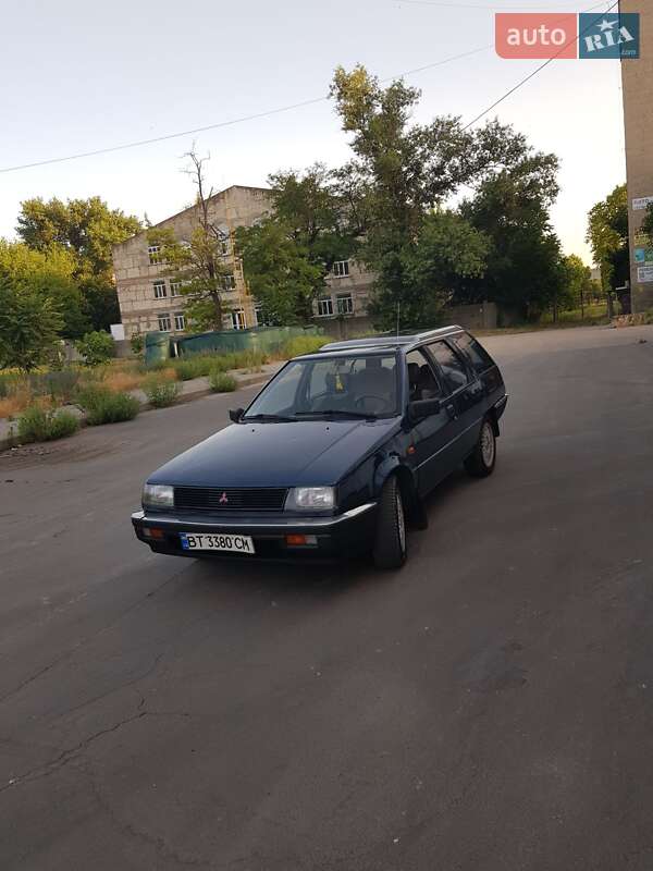 Универсал Mitsubishi Lancer 1987 в Херсоне