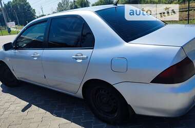 Седан Mitsubishi Lancer 2006 в Звягелі