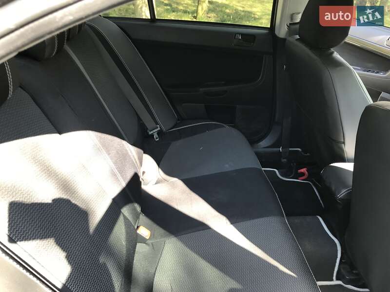 Седан Mitsubishi Lancer 2008 в Одесі