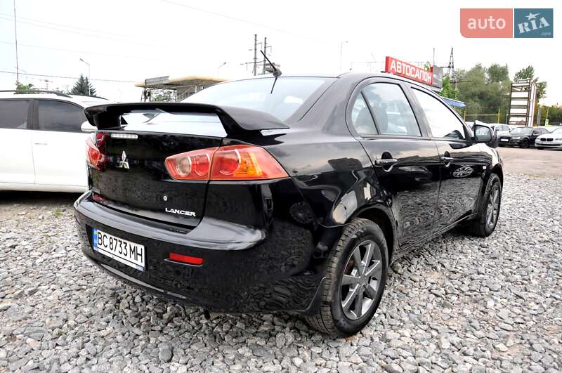 Седан Mitsubishi Lancer 2010 в Львові
