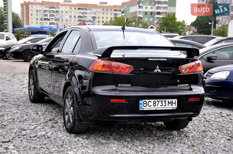 Седан Mitsubishi Lancer 2010 в Львові