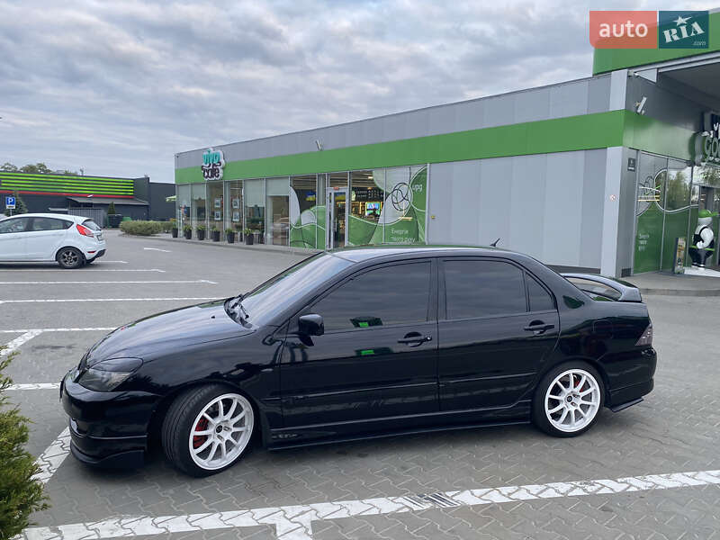 Седан Mitsubishi Lancer 2006 в Гайсину