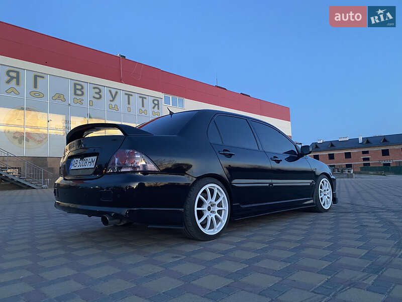 Седан Mitsubishi Lancer 2006 в Гайсину
