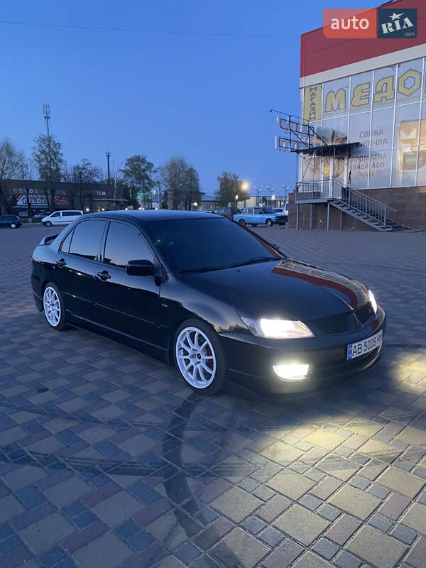 Седан Mitsubishi Lancer 2006 в Гайсину