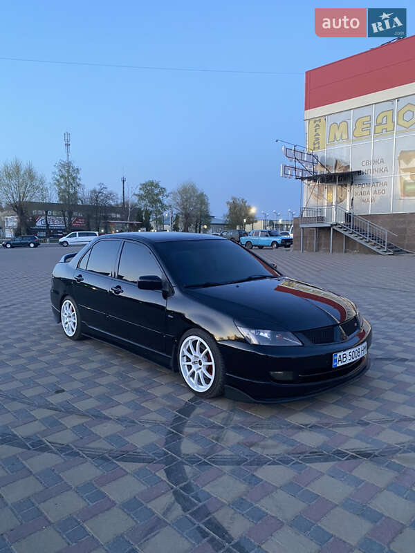 Седан Mitsubishi Lancer 2006 в Гайсину