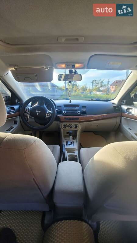 Седан Mitsubishi Lancer 2008 в Днепре