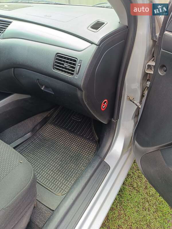 Седан Mitsubishi Lancer 2006 в Дударкове фото 10 Седан Mitsubishi Lancer 2006 в Дударкове