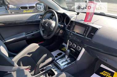 Седан Mitsubishi Lancer 2016 в 