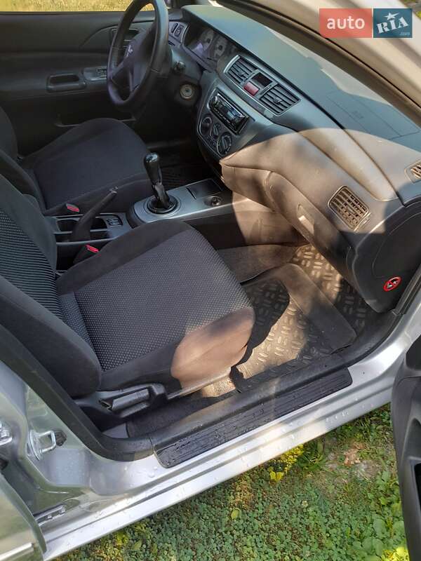 Седан Mitsubishi Lancer 2006 в Ивано-Франковске
