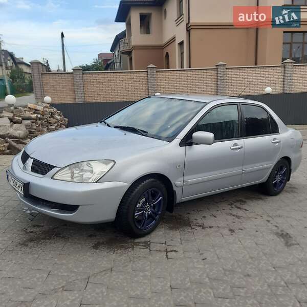 Седан Mitsubishi Lancer 2005 в Ивано-Франковске