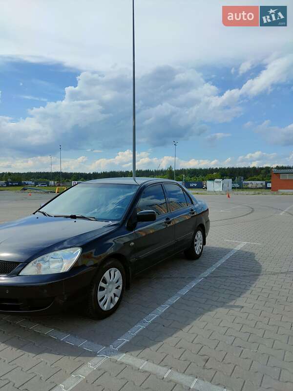 Седан Mitsubishi Lancer 2007 в Киеве