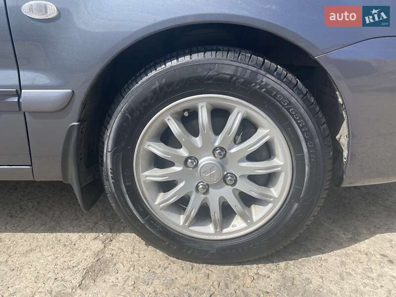 Седан Mitsubishi Lancer 2009 в Зеленодольской