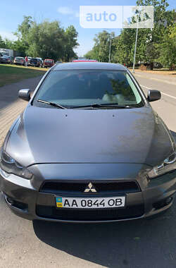 Седан Mitsubishi Lancer 2007 в Киеве