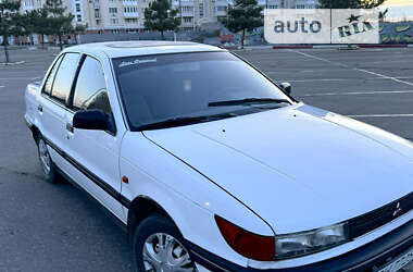 Седан Mitsubishi Lancer 1992 в Миколаєві