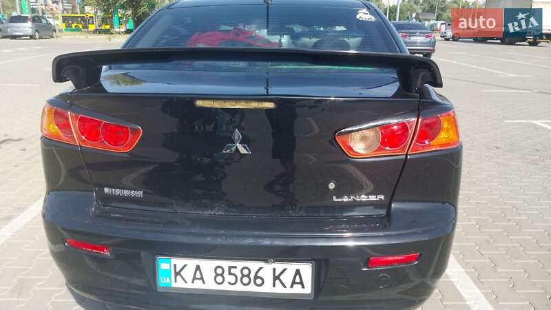 Седан Mitsubishi Lancer 2007 в Киеве