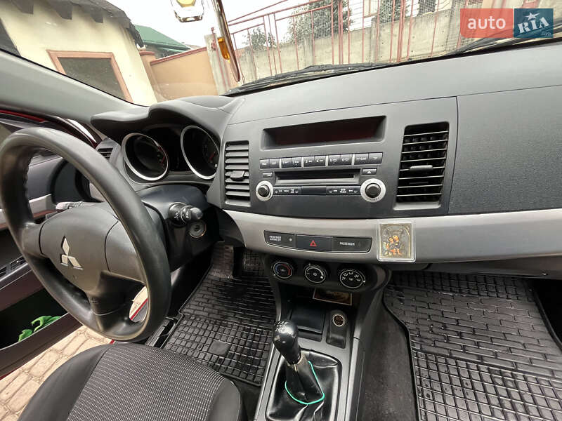 Седан Mitsubishi Lancer 2008 в Львове