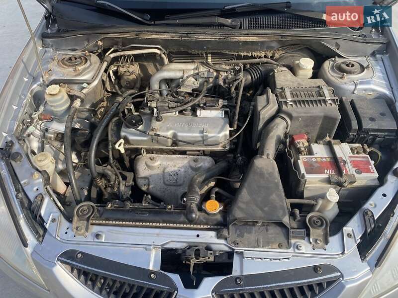 Седан Mitsubishi Lancer 2005 в Ходорове