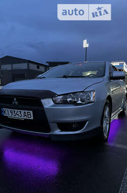 Седан Mitsubishi Lancer 2009 в Киеве